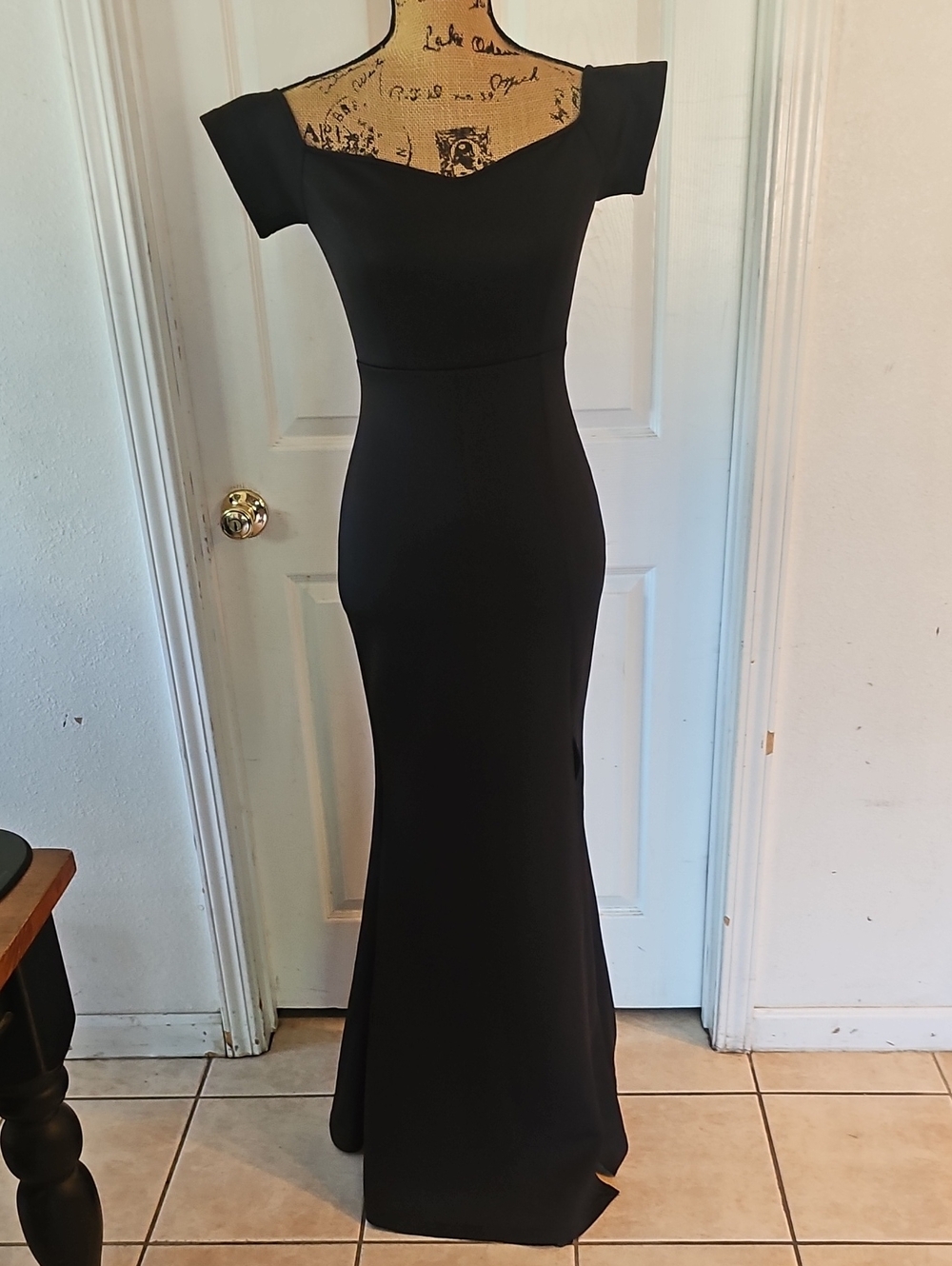 Black Off-Shoulder Maxi Dress